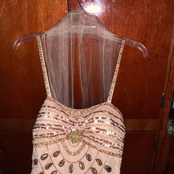 ❌SALE❌Gold beaded formal dress - Picture 6 of 8